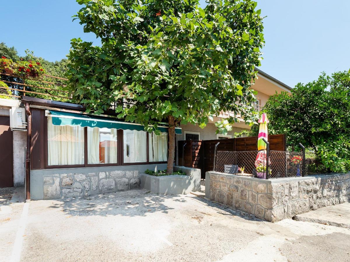 Studio Apartment "Kalina" 550 M From Sea 里耶卡 外观 照片